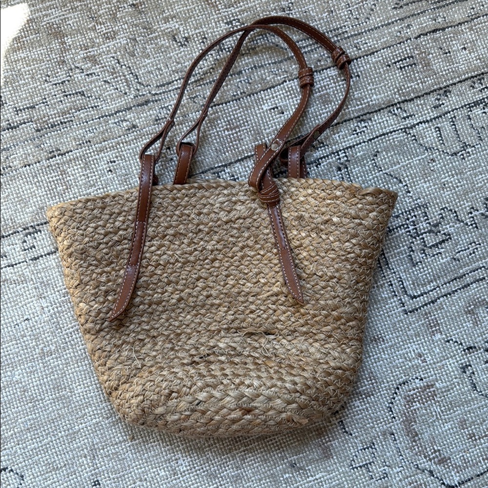Stylish Tan Woven Tote Bag